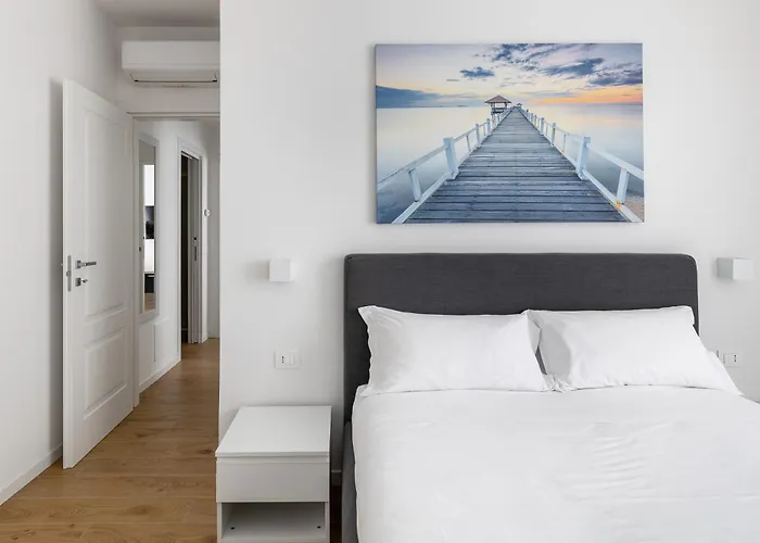 Silver Azzo Gardino N 9 Interno 4-3 Lägenhet *