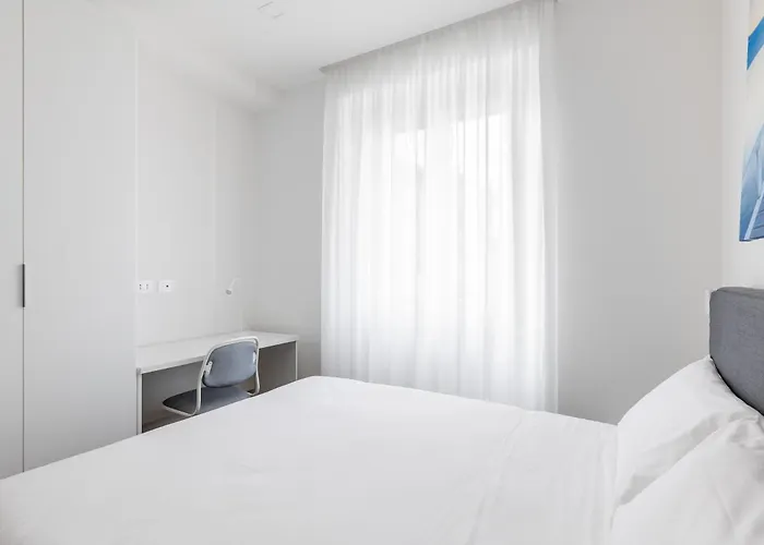 Silver Azzo Gardino N 9 Interno 4-3 * 볼로냐