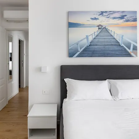 Silver Azzo Gardino N 9 Interno 4-3 Apartment *